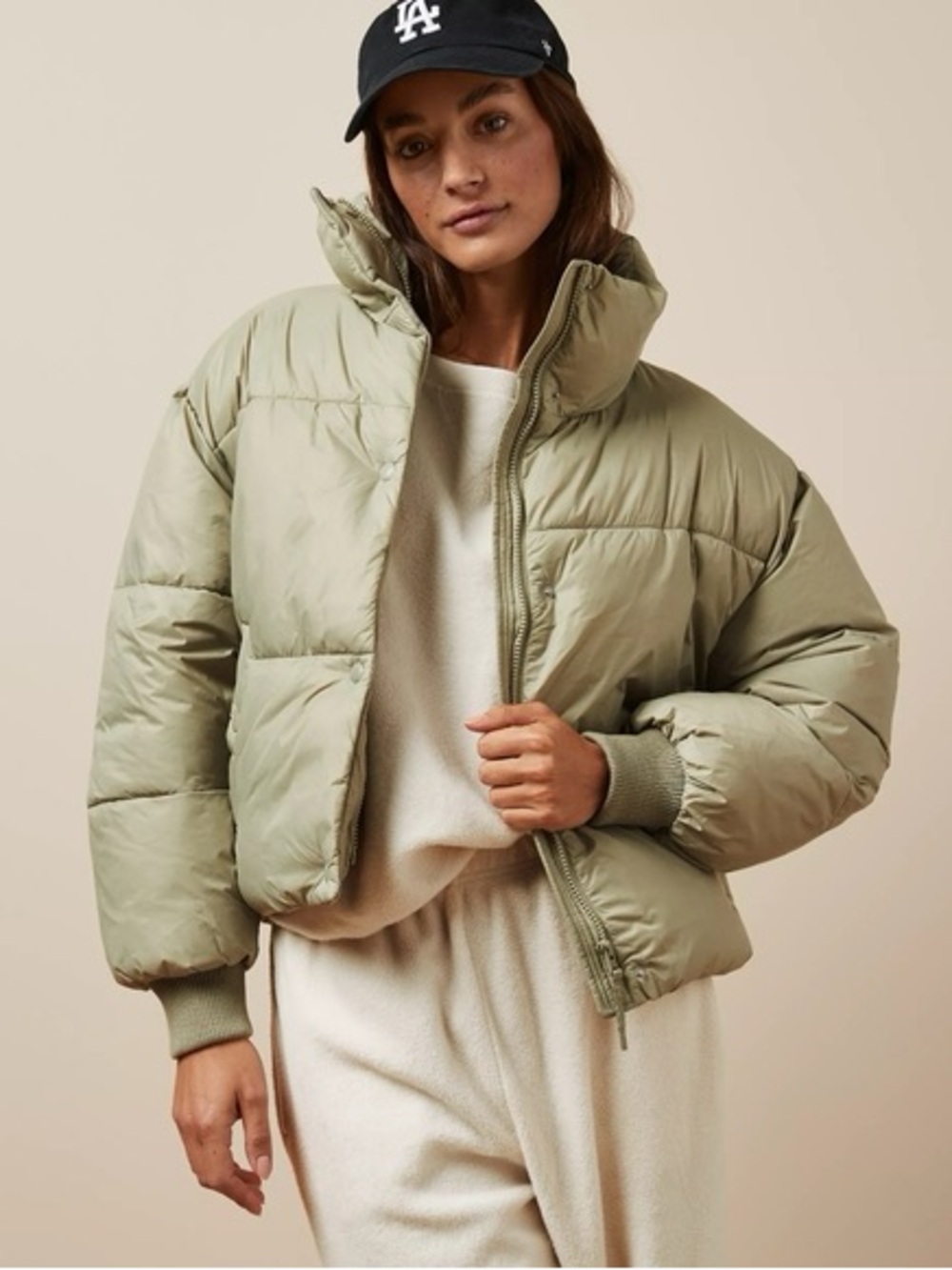 American Eagle Cropped Puffer Jacket